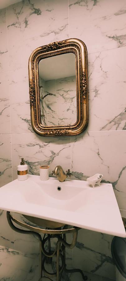 Aurea Residenza Mitropoleos Apartment Солун Екстериор снимка